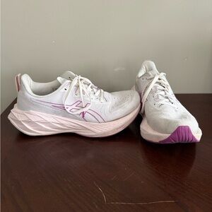 ASICS Nova Blast 4 Running Shoes